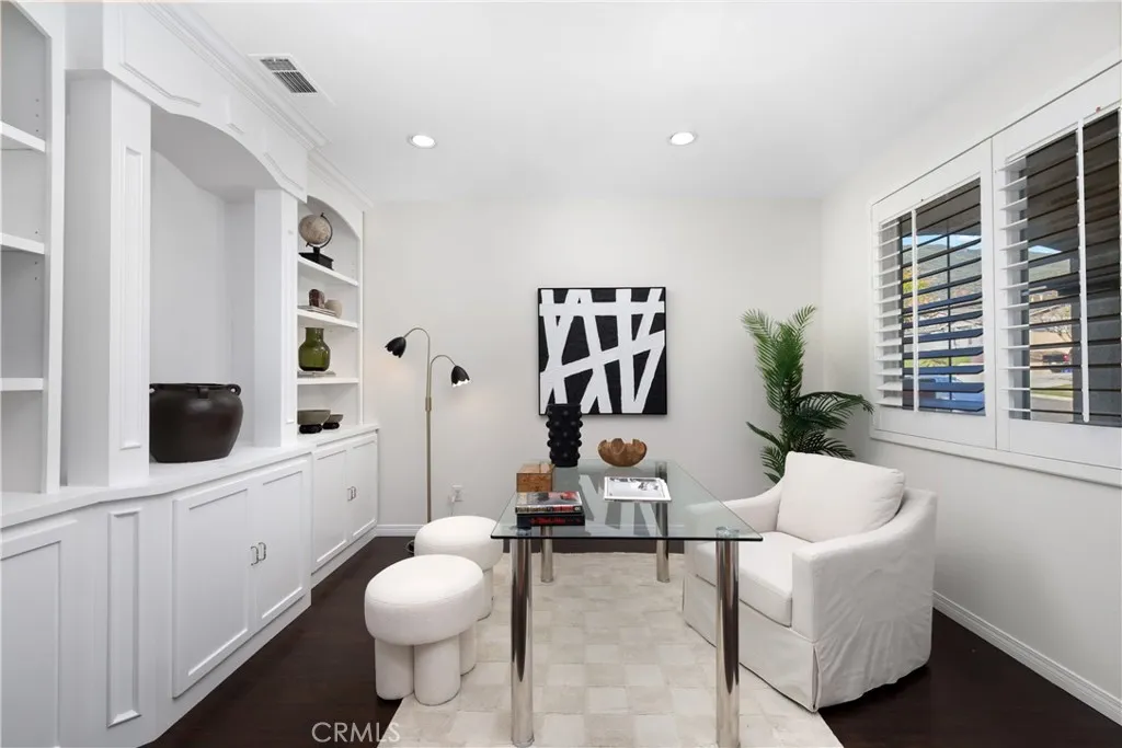 4814 Serrano, Fontana, California 92336 home-pic-21