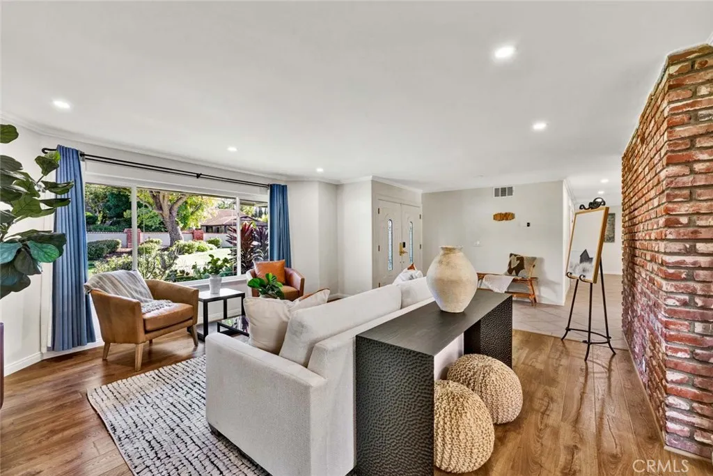 9531 Lemon, Villa Park, California 92861 home-pic-8