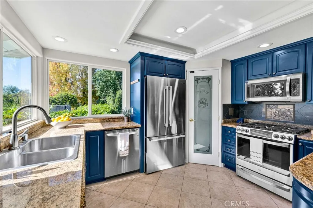 9531 Lemon, Villa Park, California 92861 home-pic-16