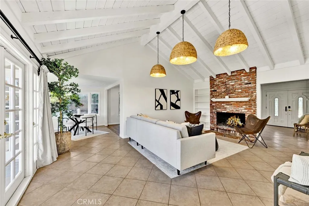 9531 Lemon, Villa Park, California 92861 home-pic-19