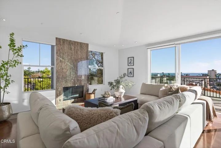 55-web-or-mls-UpmarketMedia-436Poli501-0