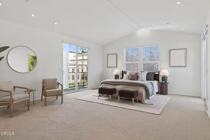 69-web-or-mls-UpmarketMedia-436Poli501-0