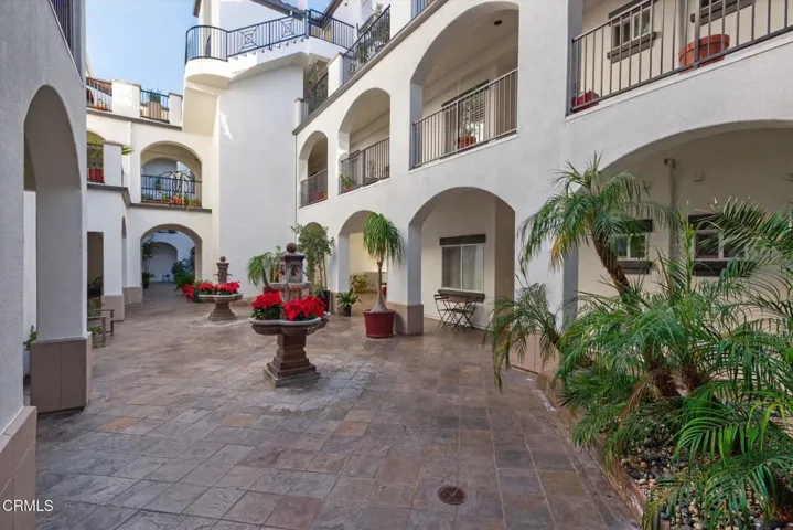 116-web-or-mls-UpmarketMedia-436Poli501-