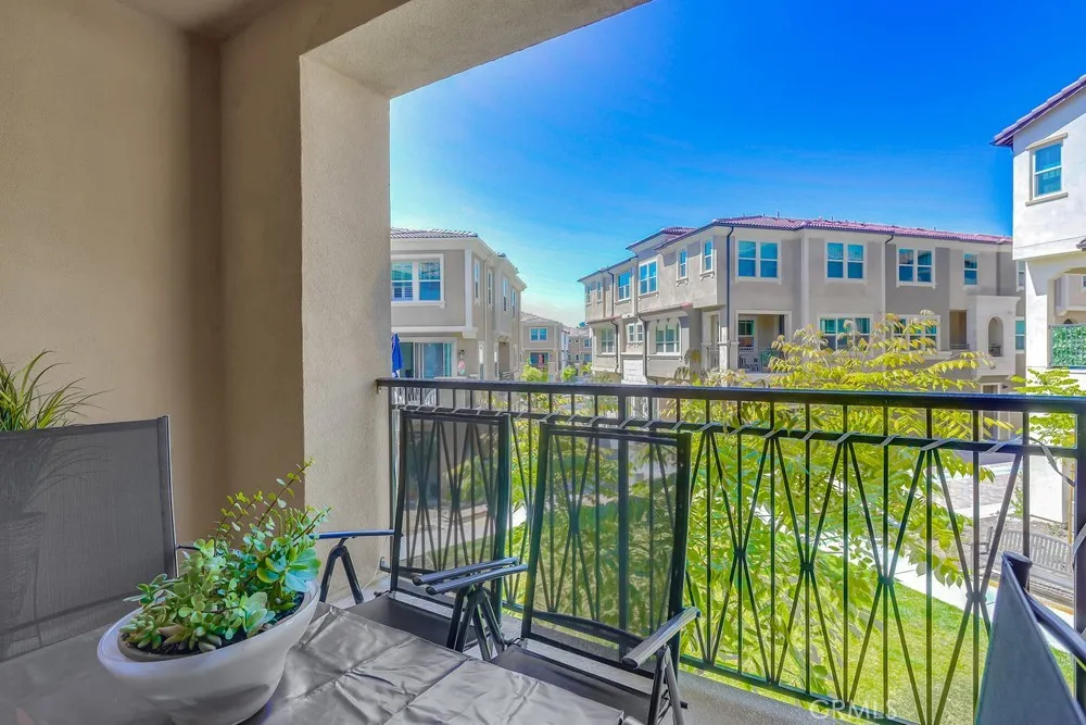 104 Alder Ridge, Lake Forest, California 92610 home-pic-23