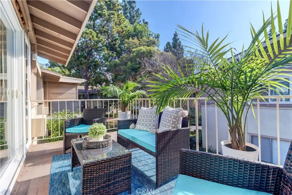 164 Avenida Majorca N, Laguna Woods, California 92637 home-pic-6