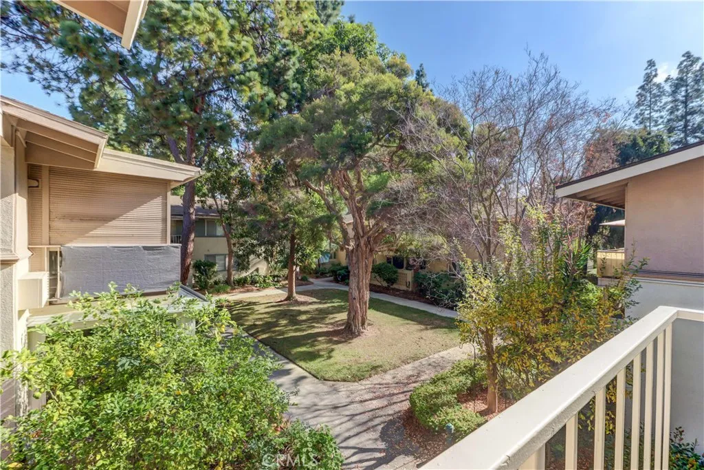 164 Avenida Majorca N, Laguna Woods, California 92637 home-pic-31