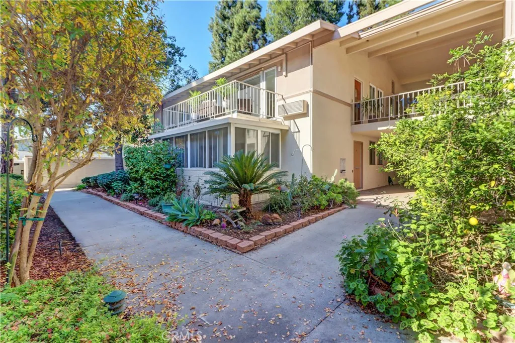 164 Avenida Majorca N, Laguna Woods, California 92637 home-pic-1