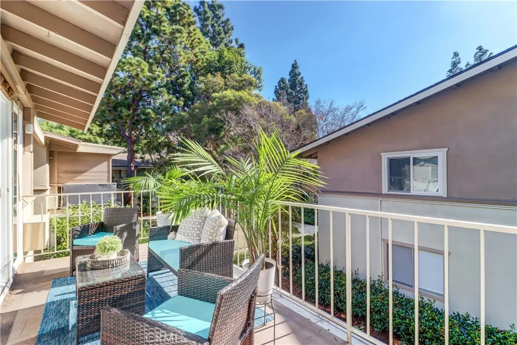 164 Avenida Majorca N, Laguna Woods, California 92637 home-pic-30