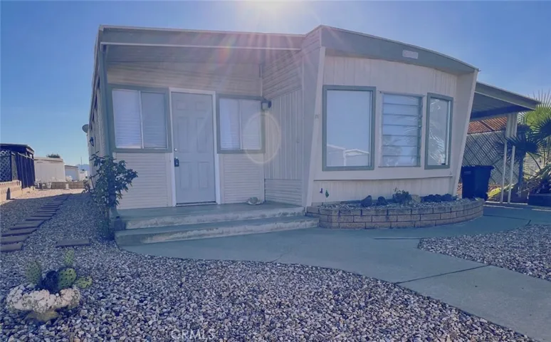 3D walking tour via 360 link------->