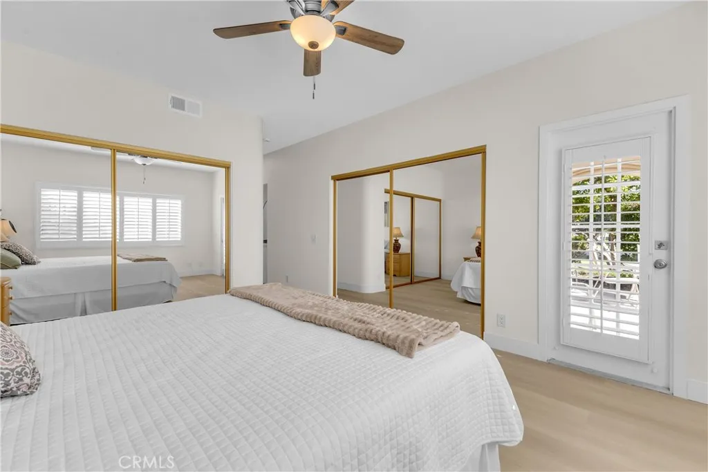 280 Vista Royale Circle W, Palm Desert, California 92211 home-pic-18