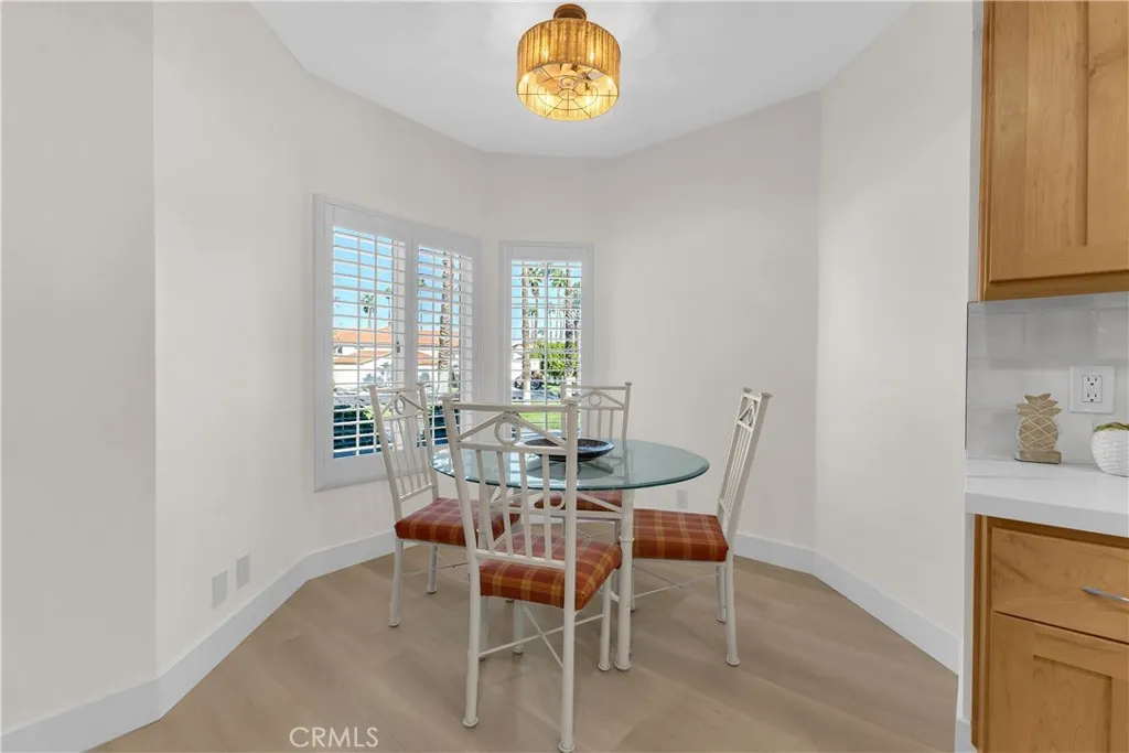 280 Vista Royale Circle W, Palm Desert, California 92211 home-pic-13