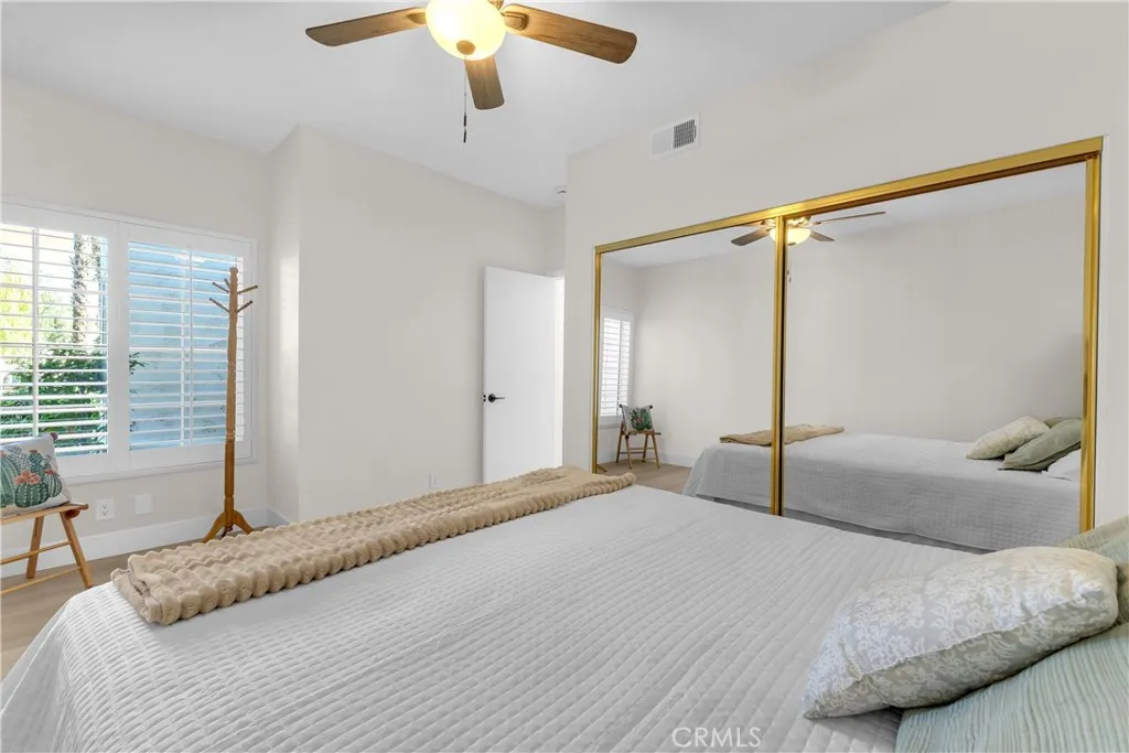 280 Vista Royale Circle W, Palm Desert, California 92211 home-pic-21