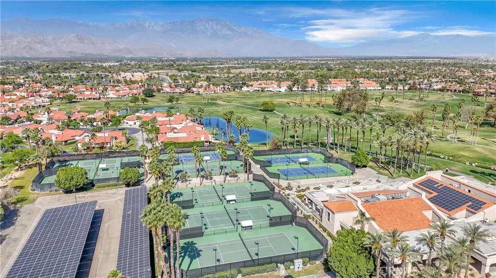 280 Vista Royale Circle W, Palm Desert, California 92211 home-pic-35