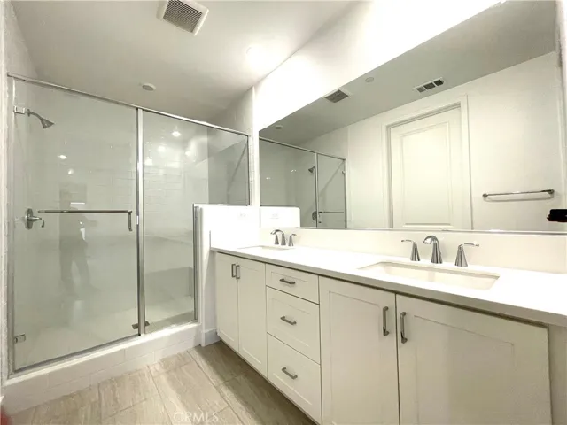 516 Neilson, Irvine, California 92618