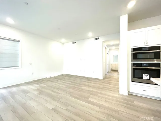 516 Neilson, Irvine, California 92618