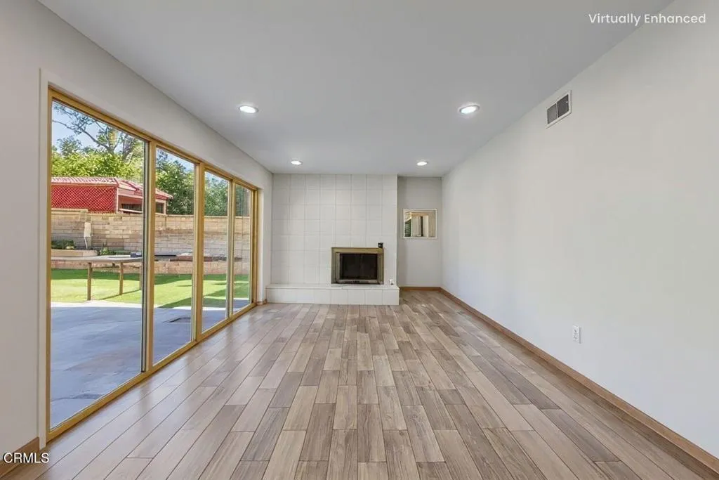 16833 Nearview, Canyon Country, California 91387 home-pic-12