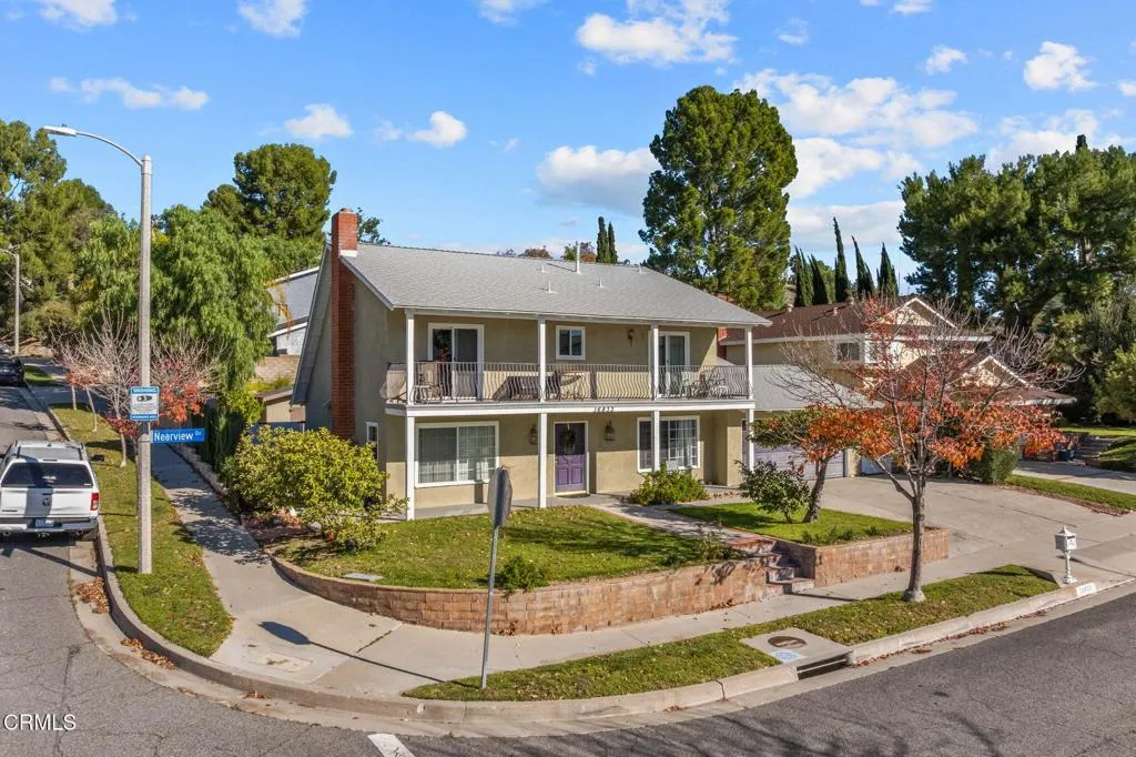 16833 Nearview, Canyon Country, California 91387 home-pic-1