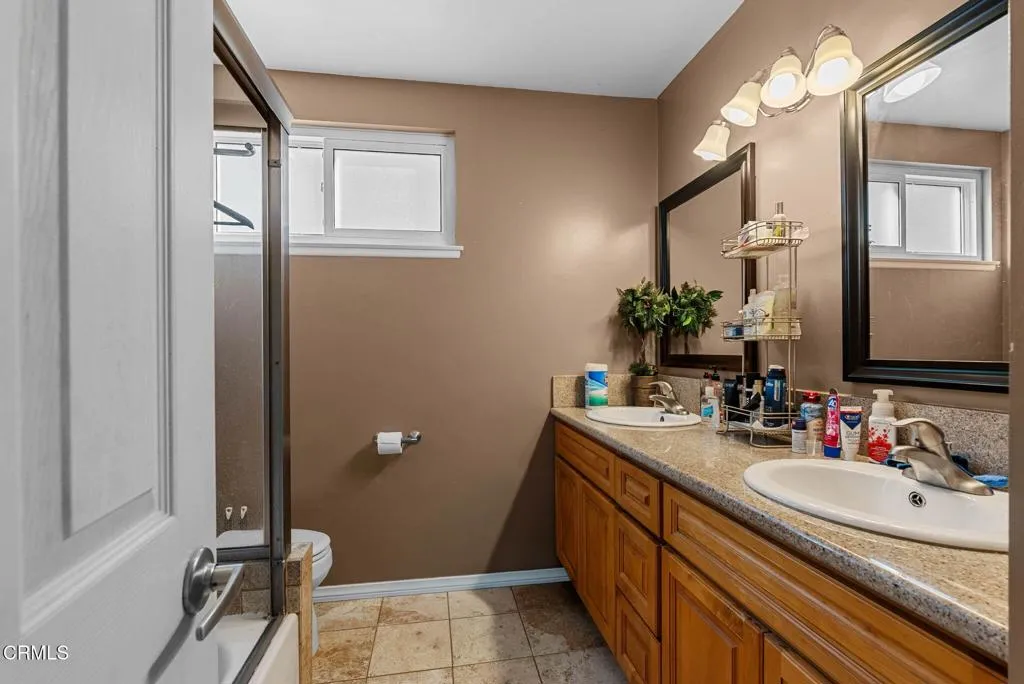 16833 Nearview, Canyon Country, California 91387 home-pic-24