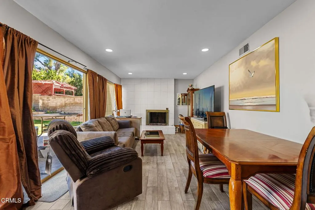 16833 Nearview, Canyon Country, California 91387 home-pic-13