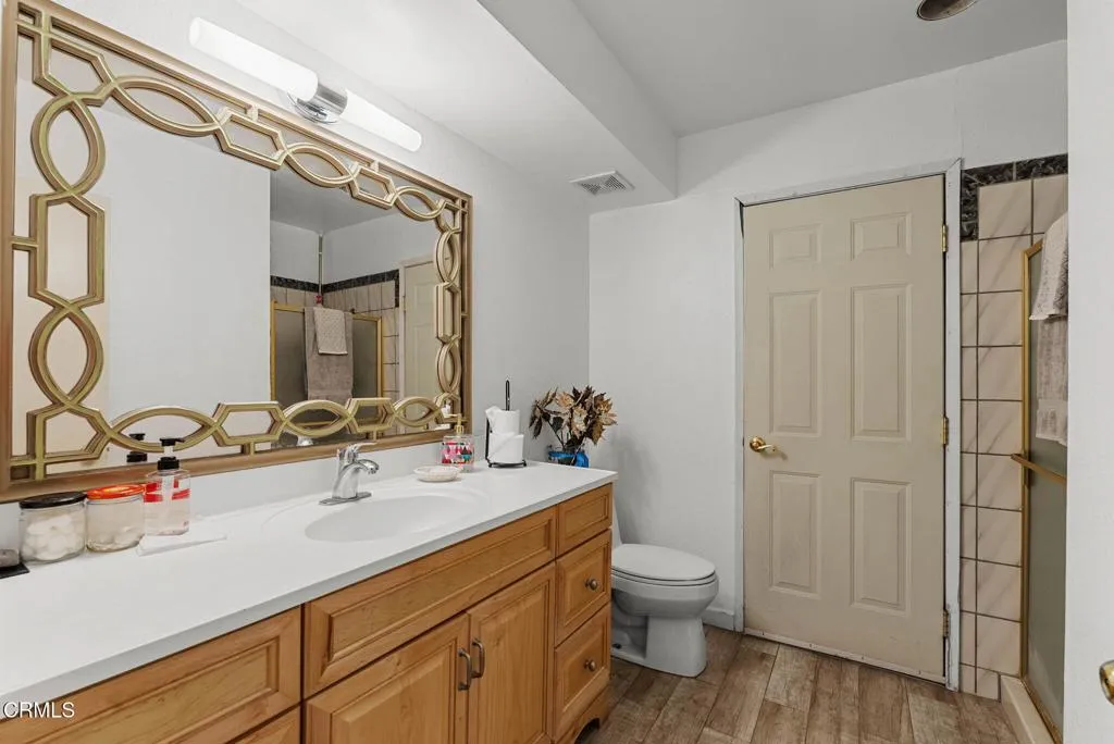 16833 Nearview, Canyon Country, California 91387 home-pic-18