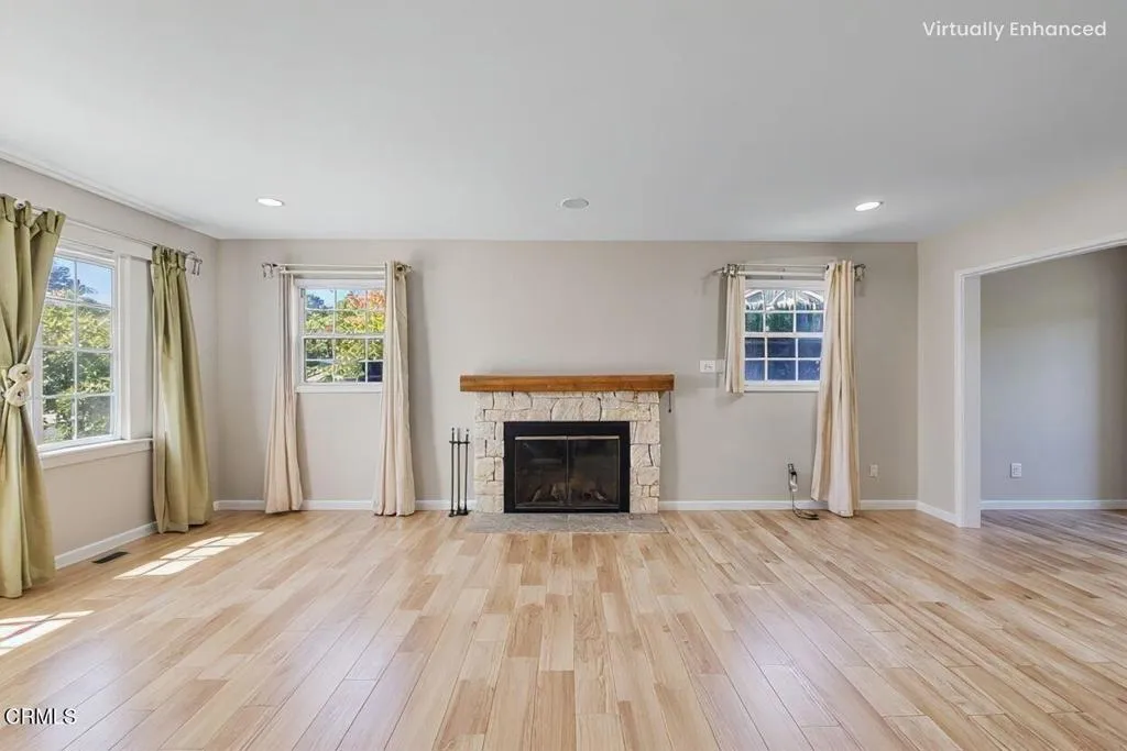 16833 Nearview, Canyon Country, California 91387 home-pic-6