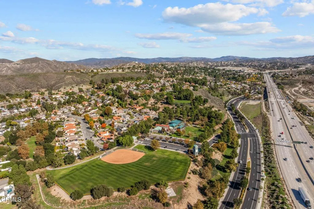 16833 Nearview, Canyon Country, California 91387 home-pic-43