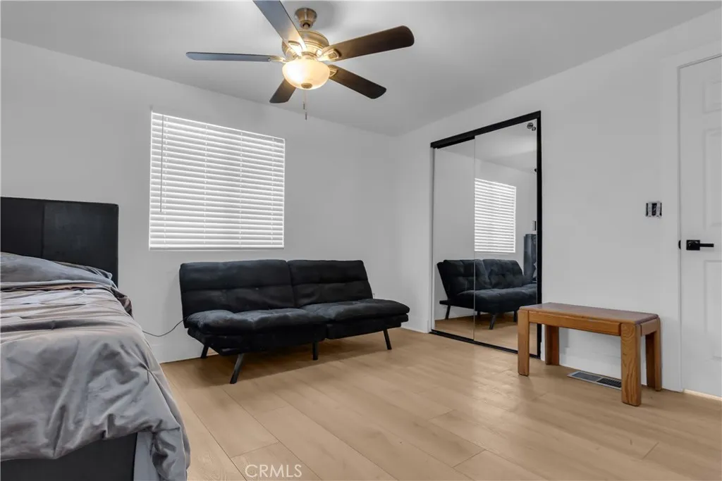 9888 Trinity, Oak Hills, California 92344 home-pic-30