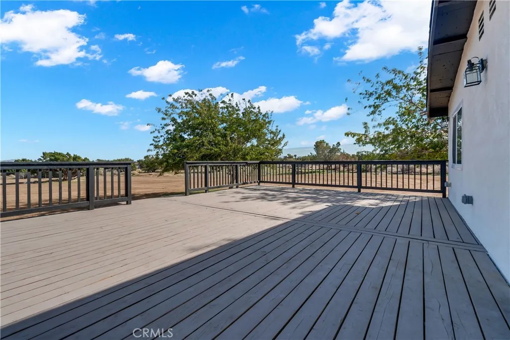 9888 Trinity, Oak Hills, California 92344 home-pic-41