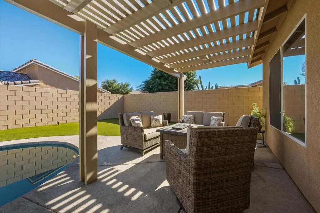 47666 Margarita Street, Indio, California 92201 home-pic-32