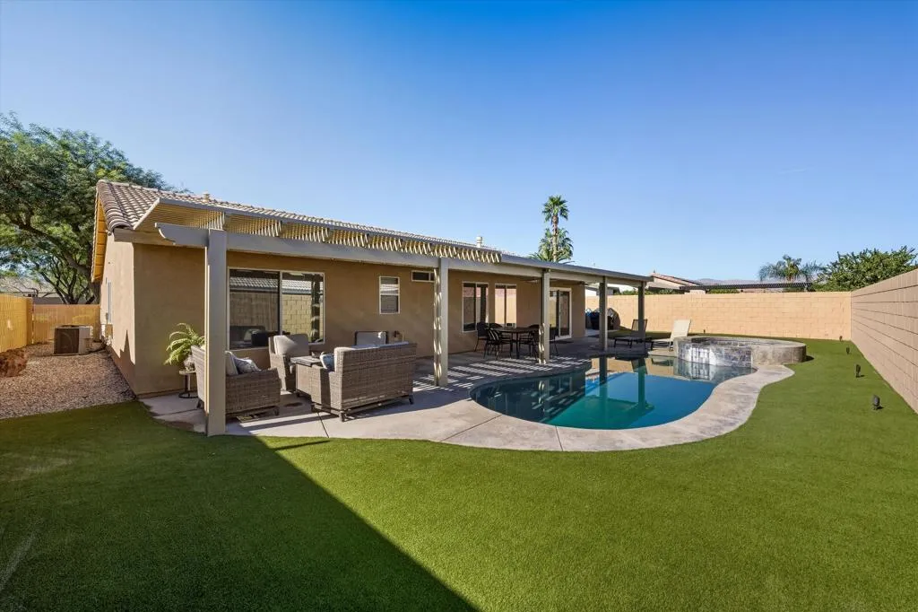 47666 Margarita Street, Indio, California 92201 home-pic-34