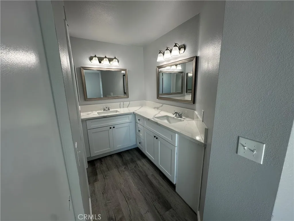 2010 Date Tree, Colton, California 92324 home-pic-12