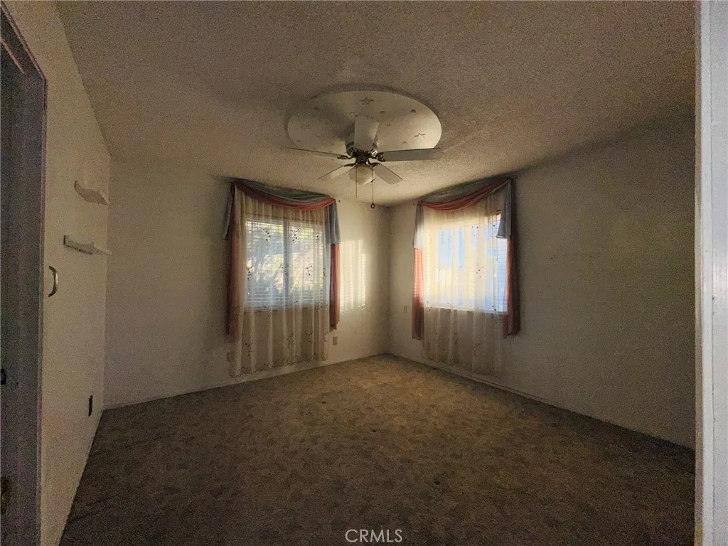 7544 Oakwood, Hesperia, California 92345 home-pic-10