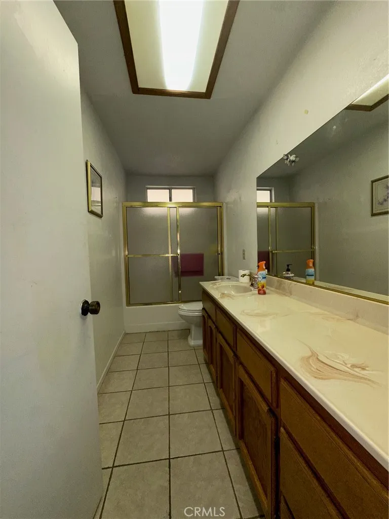 7544 Oakwood, Hesperia, California 92345 home-pic-7