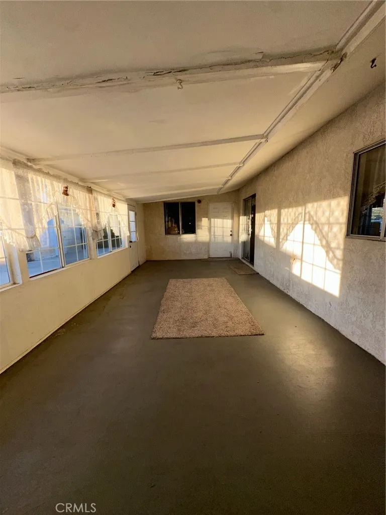 7544 Oakwood, Hesperia, California 92345 home-pic-19