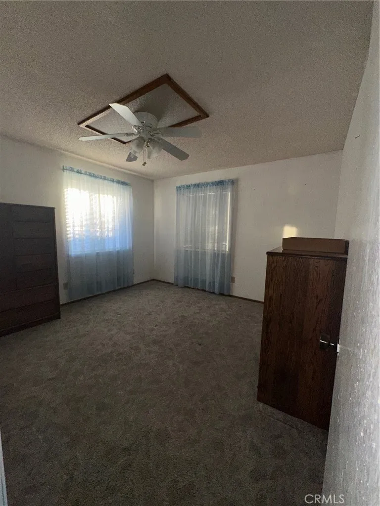 7544 Oakwood, Hesperia, California 92345 home-pic-8