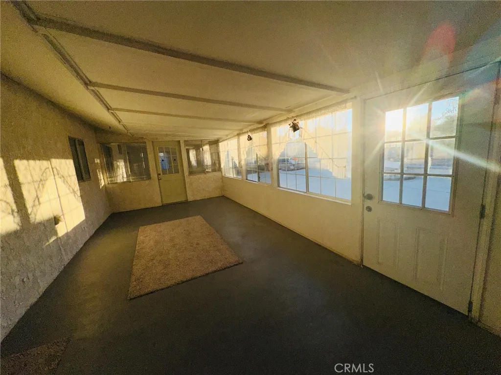 7544 Oakwood, Hesperia, California 92345 home-pic-21