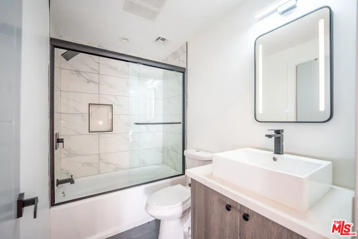 246 N Dillon Street 246, Los Angeles, California 90026