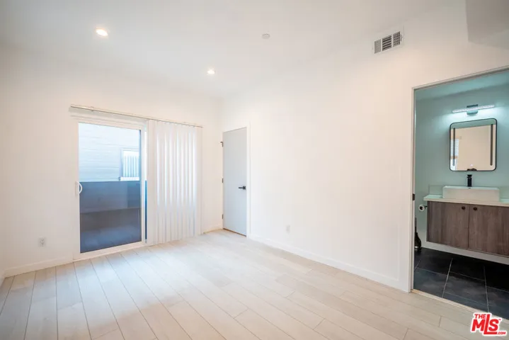 246 N Dillon Street 246, Los Angeles, California 90026