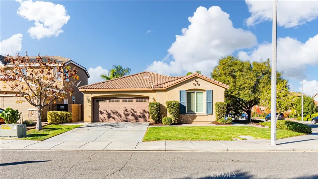 27055 Back Bay Drive, Menifee, California 92585 home-pic-0