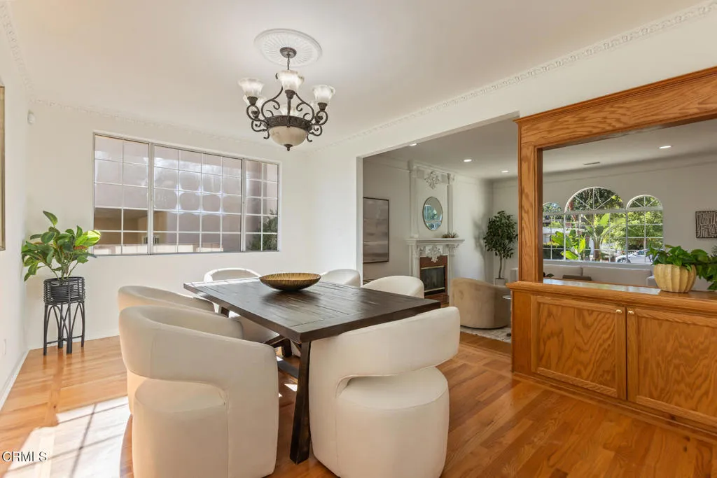 4926 Crown Avenue, La Canada Flintridge, California 91011 home-pic-15