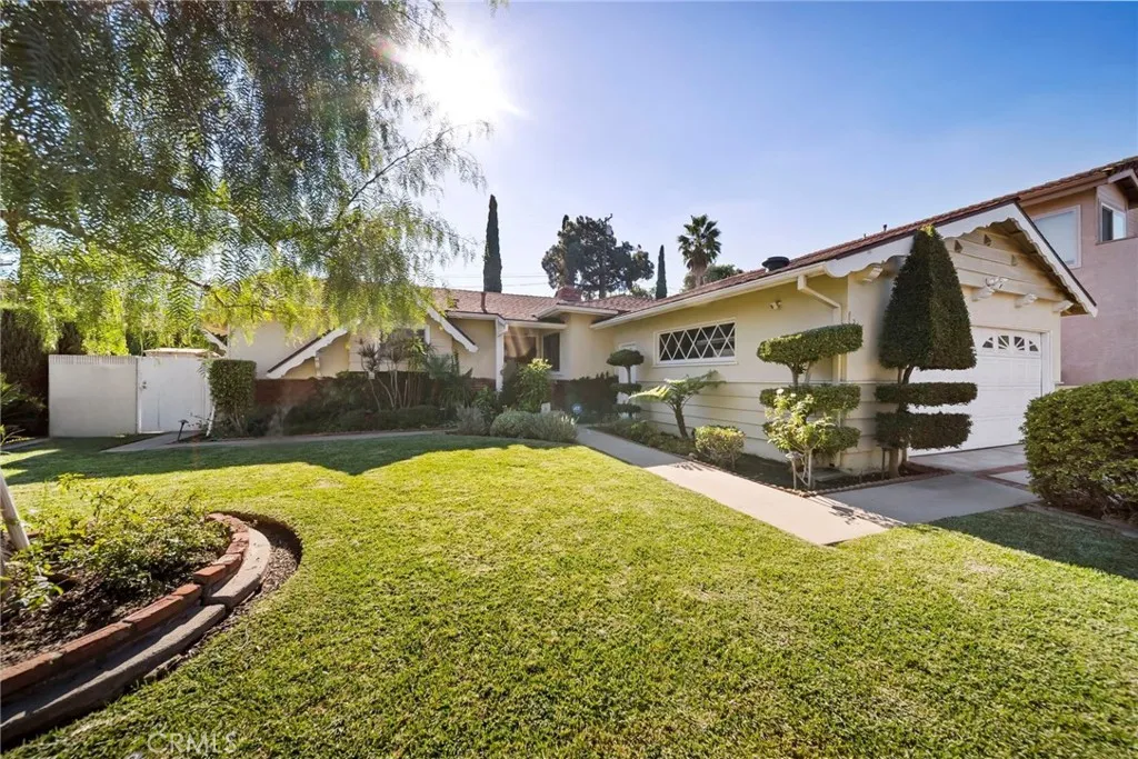 220 Barranca, Monterey Park, California 91754 home-pic-0