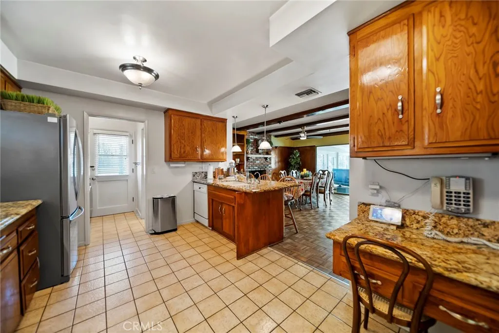 220 Barranca, Monterey Park, California 91754 home-pic-11