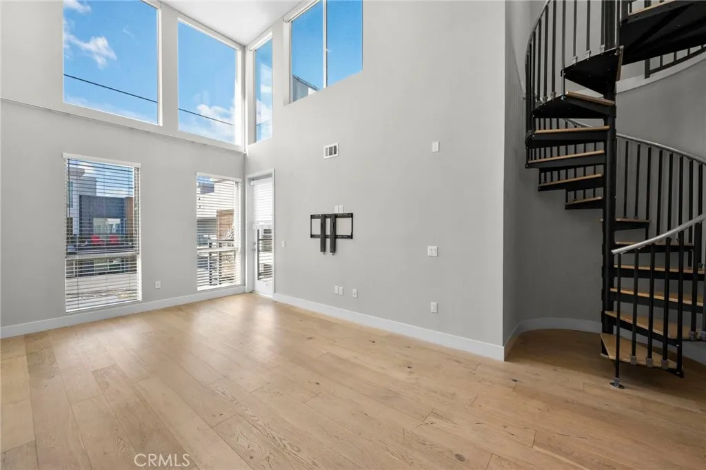 1920 S Pacific Coast 314, Redondo Beach, California 90277 home-pic-11