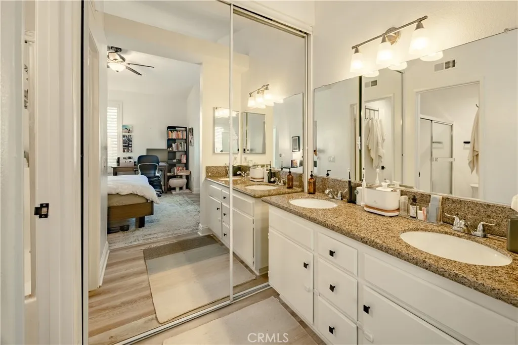 19431 Rue De Valore 37a, Lake Forest, California 92610 home-pic-16