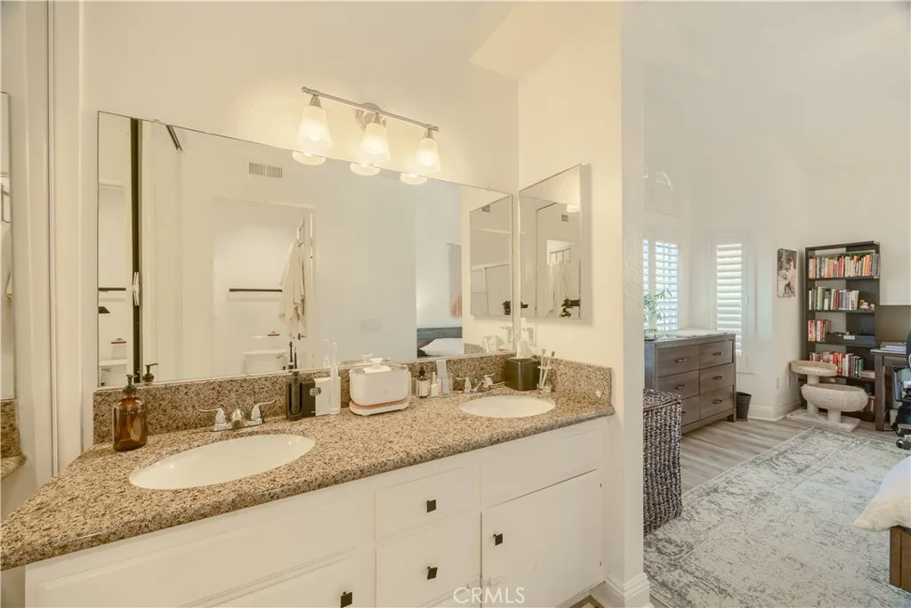 19431 Rue De Valore 37a, Lake Forest, California 92610 home-pic-17
