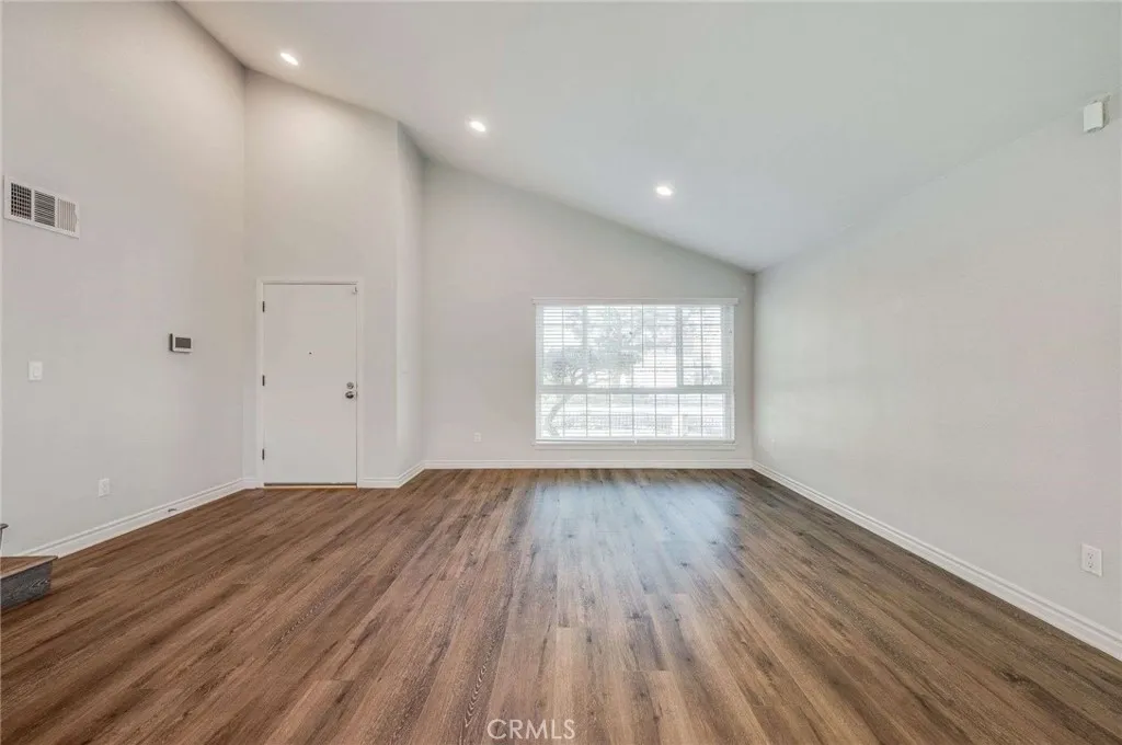17420 Niagara Avenue, Cerritos, California 90703 home-pic-2