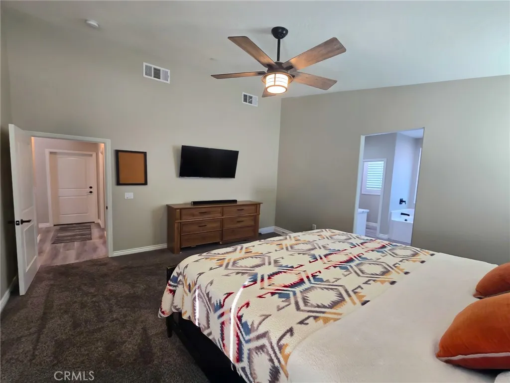 22227 Skyline, Apple Valley, California 92308 home-pic-26