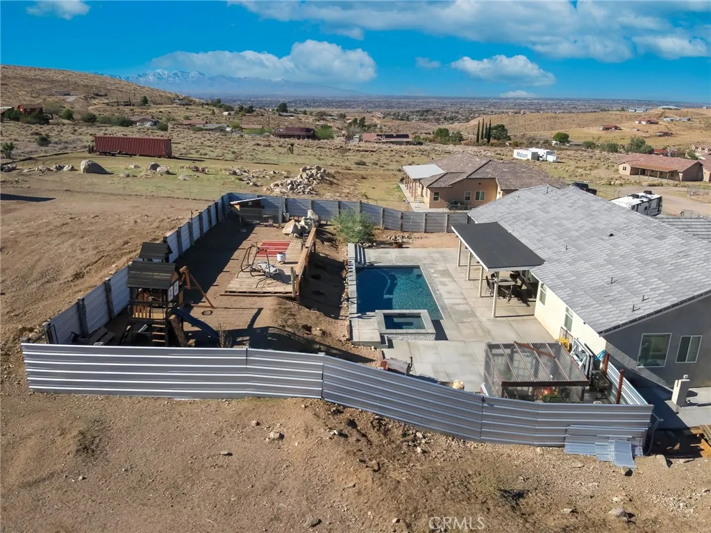 22227 Skyline, Apple Valley, California 92308 home-pic-42