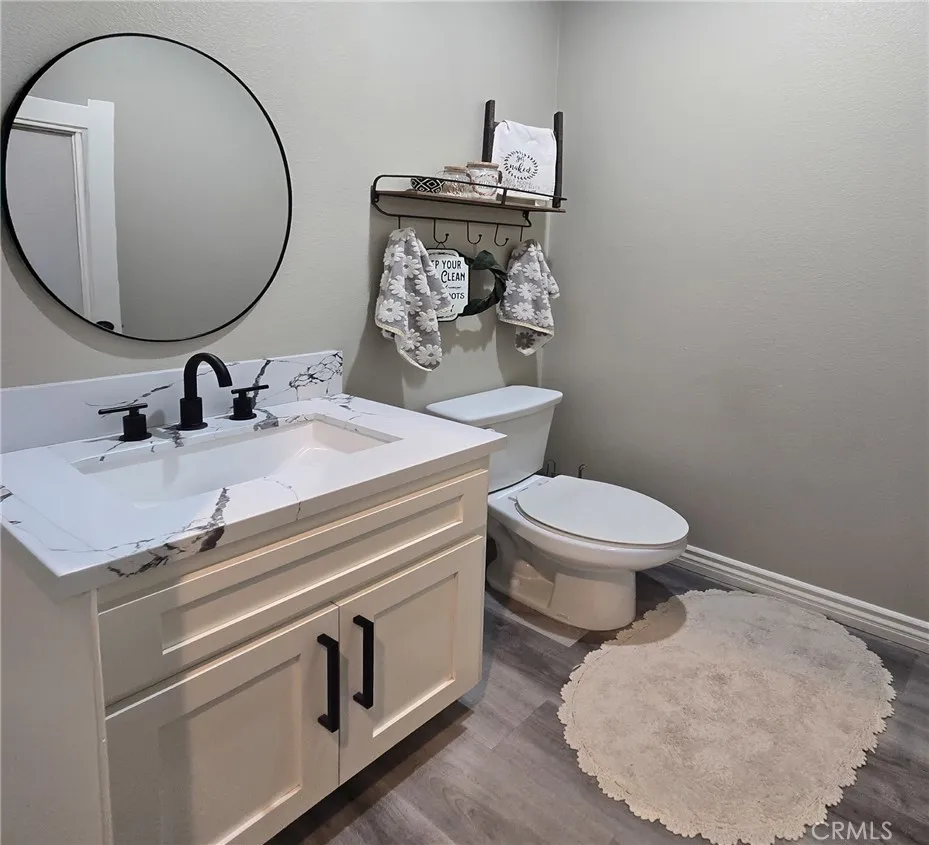 22227 Skyline, Apple Valley, California 92308 home-pic-22