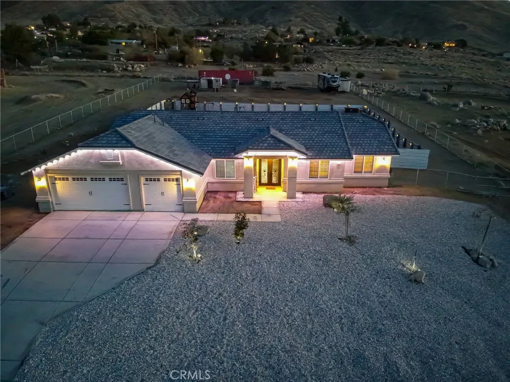 22227 Skyline, Apple Valley, California 92308 home-pic-39